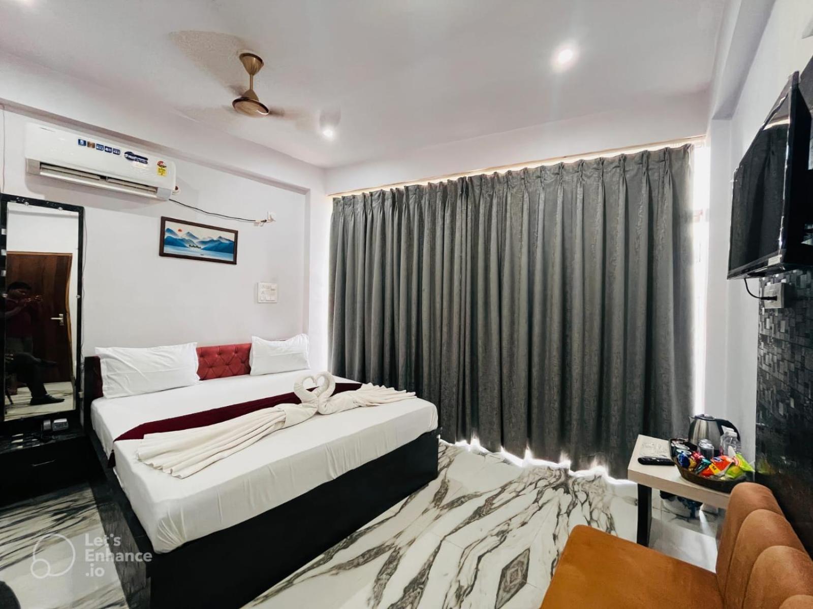 Hotel Vinayak Plaza Bénarès Extérieur photo